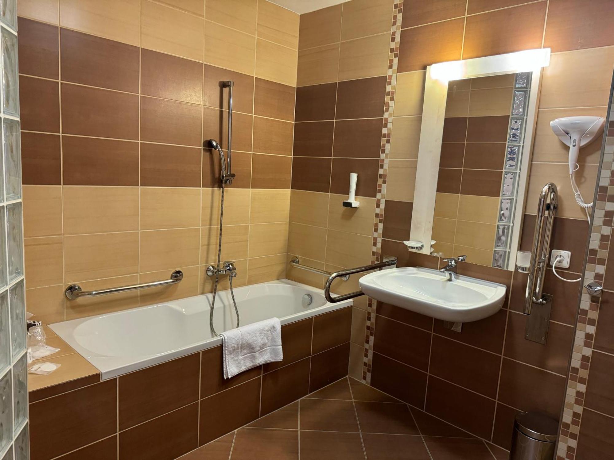 Apartment With Mountain View In Hotel Crocus, Štrbské Pleso Εξωτερικό φωτογραφία