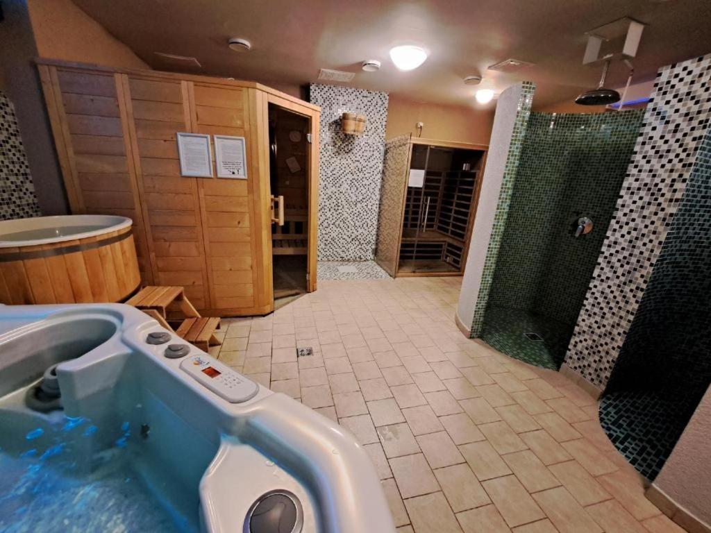 Apartment With Mountain View In Hotel Crocus, Štrbské Pleso Εξωτερικό φωτογραφία